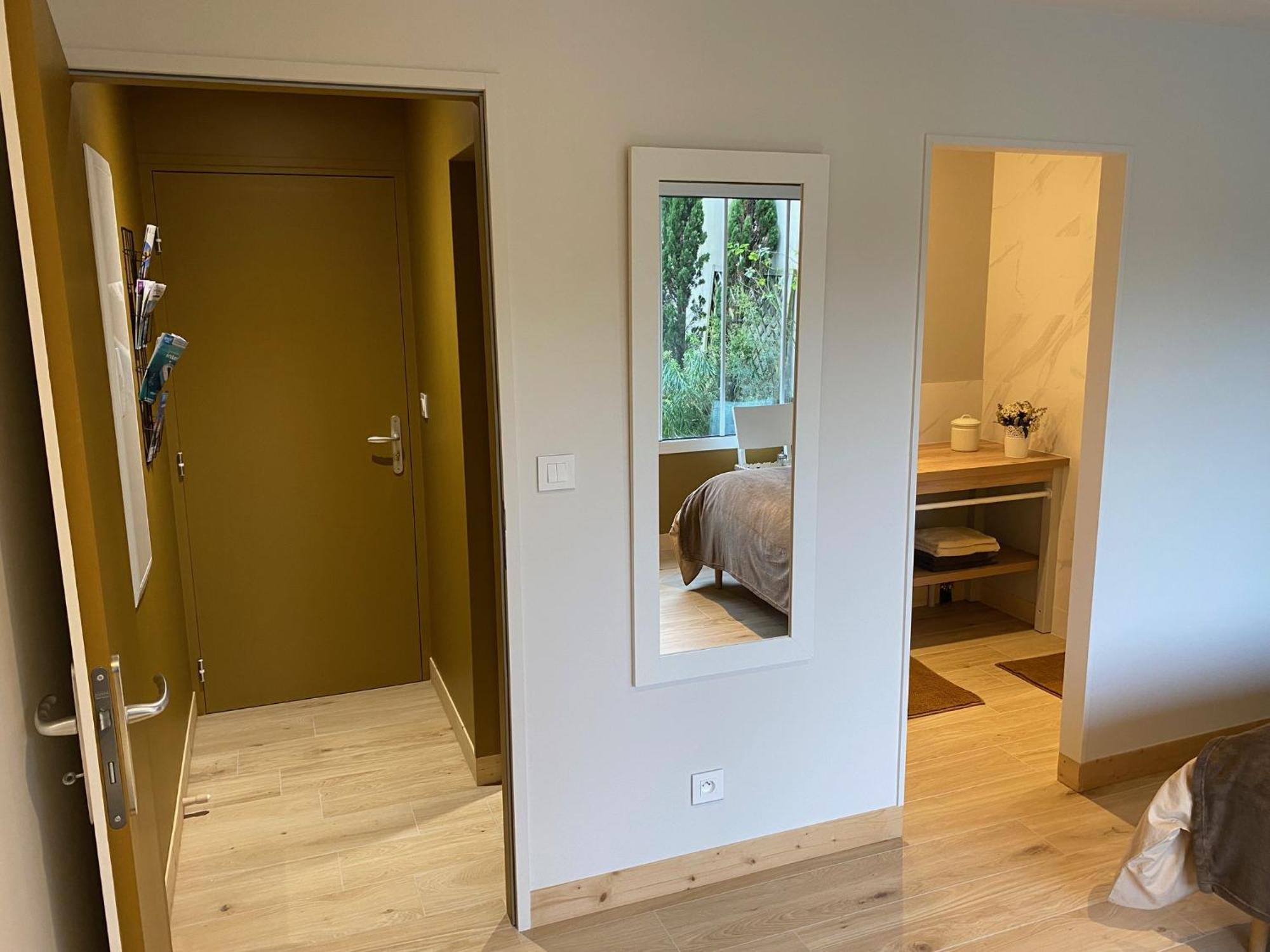 Maison M, Chambre Privee Acces Jardin Piscine Et Jacuzzi Pres De La Rochelle La Rochelle  Kamer foto